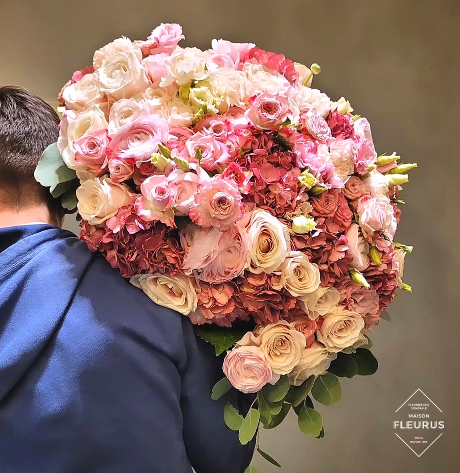 Bouquet d'Ambiance Maison Fleurus — roses et hortensias roses